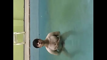 Preview 4 of Bbf X - Piscina Caliente