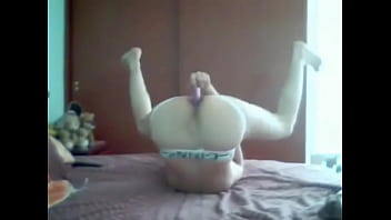 Preview 4 of Groped Next To Husband5 - Delicioso trasero
