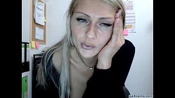 Preview 3 of Dady Fuck Old Mom - Wild blonde bates her pussy rough and hard on webcam