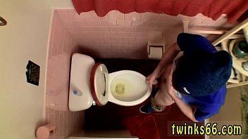 Preview 4 of Sarah Raper - Boy old man police gay porn Unloading In The Toilet Bowl