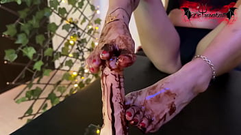 Preview 1 of Skole Porno - Suck chocolate on My feet
