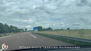 Preview 3 of Small Boys Granny Sex - JE ME BRANLE sur l&#039_autoroute