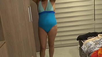 Preview 4 of Fucking Mobi Girls - I love showing off in a bikini on the beach and returning to the apartment to have sex.