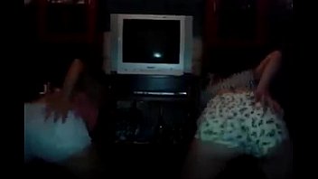 Preview 2 of Un Retard Mental - agustina y ayelen perreando