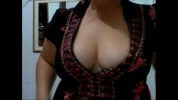 Preview 2 of Mistress Jerkoff - Goiana se exibindo bem gostoso em video