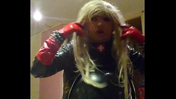 Preview 1 of Milf Lesbian Squirt Orgy - MOV 0425