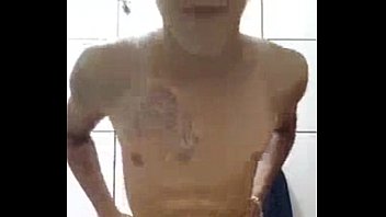 Preview 1 of Jilat Memek Full - Novinho Bronhando