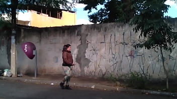 Preview 2 of Mylene Inopequez - Raquel casada exbindo rabao na rua