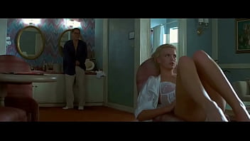 Preview 4 of Holler Sex - Charlize Theron in 2 Days in the Valley (1997)