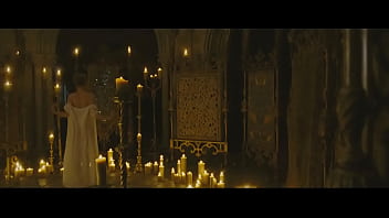 Preview 2 of A Group Of Beautiful Women - Cate Blanchett in Elizabeth - The Golden Age (2007)
