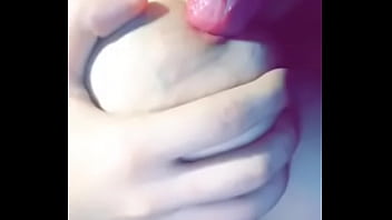 Preview 4 of Jueguitos Previos - Ella lame sus enormes tetas