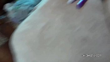 Preview 1 of Porno Sexo Anal Por Accidente - Petite MILF Jolene takes a stiff cock in her tight ass