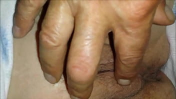 Preview 2 of Www Belda Xxx Videos - Teasing a granny muff cam