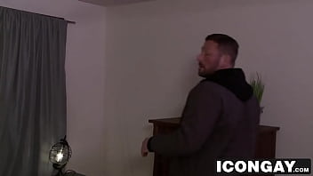 Preview 1 of Glamour Babe - Hot Roman Todd gets to fuck sexy tattooed DILF Hugh Hunter
