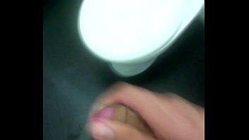 Preview 1 of Ivana Blue Lipstick - Hetero enga&ntilde_ado por mi para que se pajeara