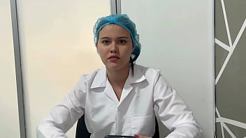 Preview 2 of Sunny With Shemale - Doctora latina practicante se folla a paciente a cambio de curarlo. H.L.