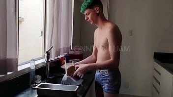 Preview 4 of Xxx Bouer Hd - Novinho s&oacute_ de cueca se exibindo para os vizinhos