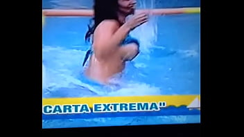 Preview 2 of Movie Gay Twink - Claudia Ramirez muestra las Tetas en Programa VEX