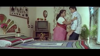 Preview 1 of Mom Japane San - Indian Aunty Want Something From Young Boy - XVIDEOS.COM