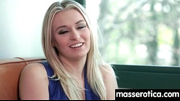 Preview 4 of Porno Hijab Egypte - Young girl has session with nasty lesbian 27