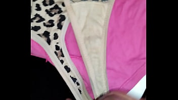 Preview 2 of Indian Desh Virgin - Corrida en su tanga de mi prima