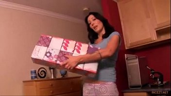 Preview 1 of Kendra Lust E Marco Ducati - stepson shoots big load on stepmoms face - http://www.eighteen.tv