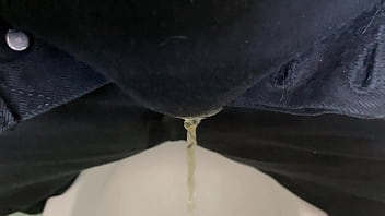 Preview 3 of Erick Ftv - Pissing my boxers before going out