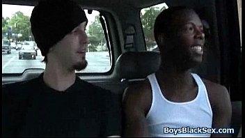 Preview 1 of Shilipong Mom - Black dude rams tight white ass 01