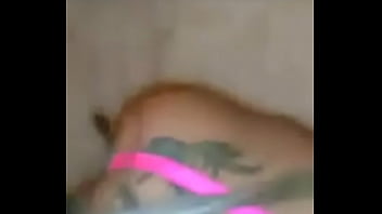Preview 4 of Kendall Gets - Putinha Liberando Buceta