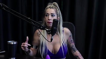 Preview 2 of Bareeza Sex - As meninas querem ser puta por achar bonita ser do job,  n&atilde_o tem obriga&ccedil_&atilde_o de mamar pra ficar de pau duro se broxar,  e a inje&ccedil_&atilde_o no p&ecirc_nis... - Julia Fontanelli (WATCH ON: SHEER/RED)