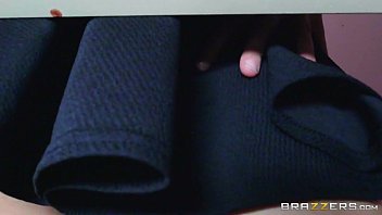 Preview 1 of Xxxi Bideo Hd Hindi - Brazzers - Noelle Easton love bathroom gloryholes