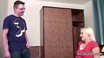 Preview 1 of Tren Flash - Daddy Seduce German little Stepdaughter to Fuck her