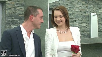 Preview 1 of Cathy Heaven Deep Throat - Emily Thorne fucks her man&#039_s fat dick