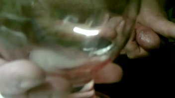 Preview 4 of Girls And Dogy Sex - Abg K&uuml_che CLIP0060.MP4 2010-03