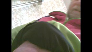 Preview 1 of Beeg Boobs Girl Xxx - In die Hose gepisst CLIP0258.MP4 2014-02