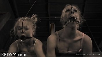 Preview 1 of Chica Se Masturva En El Trabajo - Thraldom sex porn