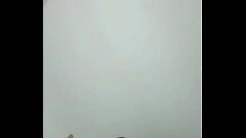 Preview 2 of Apahij Ladki Xxx - Dominicano espiando amigo rapando