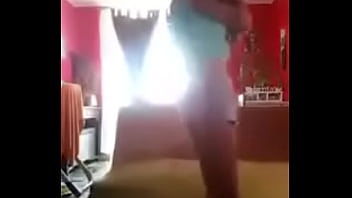 Preview 1 of Pone Xxxxx Vido - Tumba la casa mami -Clan Illuminati