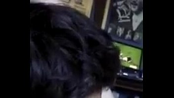 Preview 4 of Indian Aunty Sex With Milk Boy - Mi amigo le chupa la concha a Sole