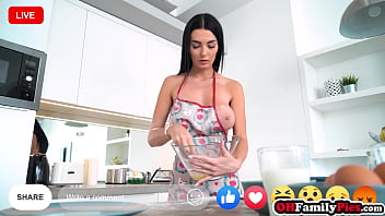 Preview 2 of Xxx Oldje Videos - Big tits teen stepsister Simon Kitty cooked hot muffin for stepbro and tried his sweet cock