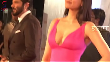 Preview 3 of Xcn Xnxxxx Video - Ohh Yeahh Kajal Agarwal Exposed Her Neckline Cleavage HIGH