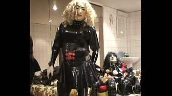 Preview 3 of Sweet Pussy Gets Fucked Hard - Roxina2007LatexSuitGurlAndPump080207XL.MPG