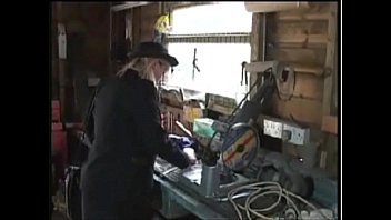 Preview 3 of Xxx Bathtab - Who is this British Police woman
