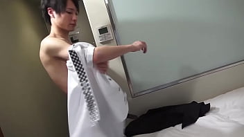 Preview 2 of 4some Cum - イケメンなノンケをホテルに帰らせてシャワータイムオナニー撮らせてもらいました♪