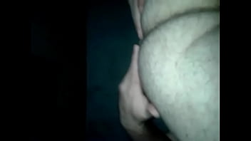 Preview 1 of Itmbusx - gordito metiendose el dedo