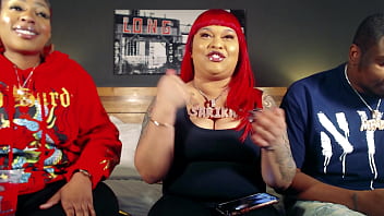 Preview 1 of Vagina Shows - Homebody Featuring Lifeoflexiilove