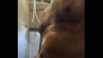 Preview 3 of Xxx Desi Boudi - Enga&ntilde_ando hombre por whatsapp
