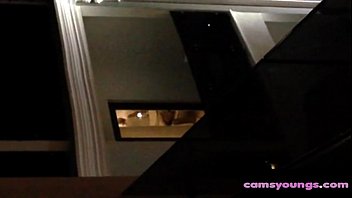 Preview 1 of Mia Malkofia - Hotel Gespannt Sau Wichst per Handy Mit Freund Porn