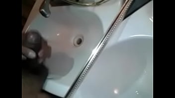 Preview 4 of Sexy Milf 4k Hdr Porn - SACANDO MUCHA LECHE