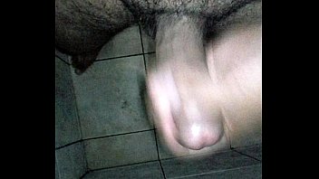 Preview 1 of Jav Legazpi - eu gozando gostoso no banheiro